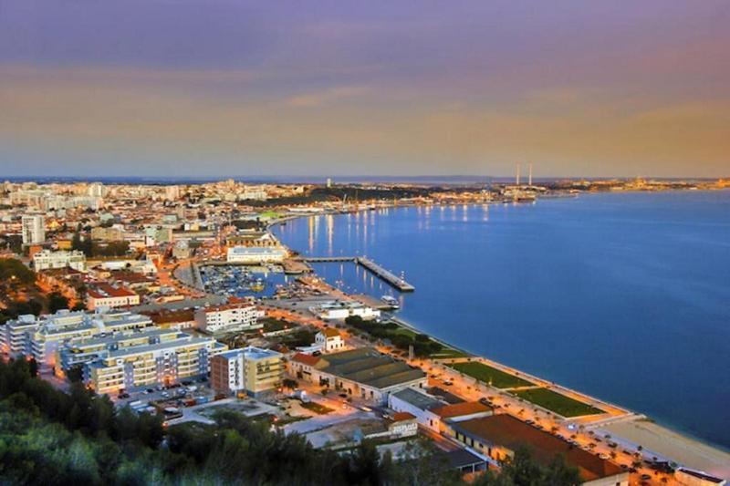 Apartamento Situado No Centro Historico Da Cidade Setúbal Exterior foto